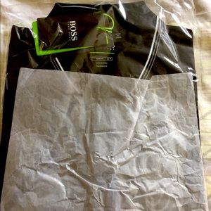 NEW HUGO BOSS men’s medium shirt
